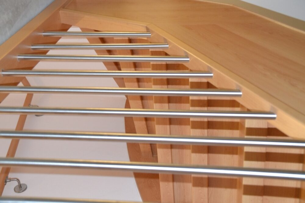 Treppenrenovierung in Altshausen, Dekor Buche